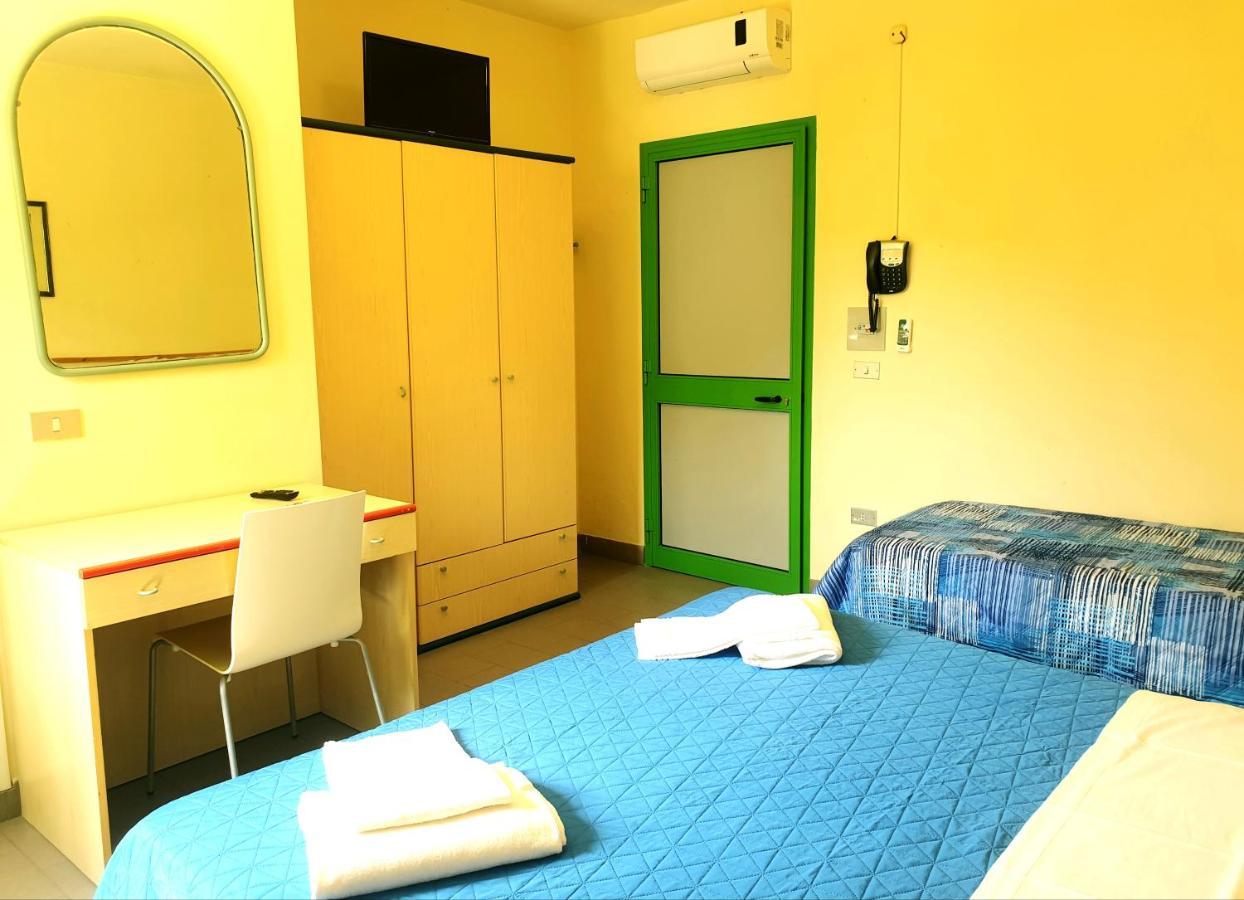 Hotel Il LUPO DI MARE Marina di Castagneto Carducci Esterno foto